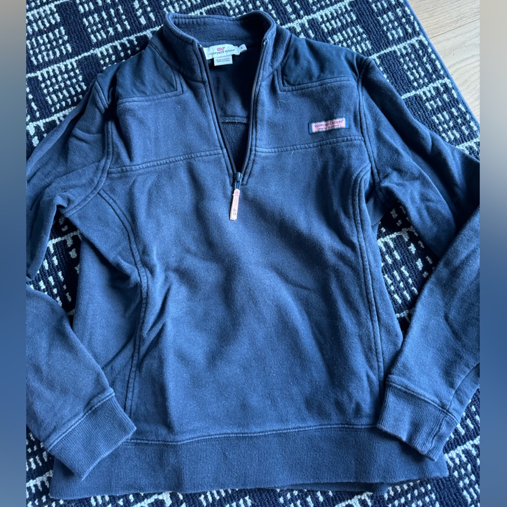 Vineyard Vines women’s pullover size small